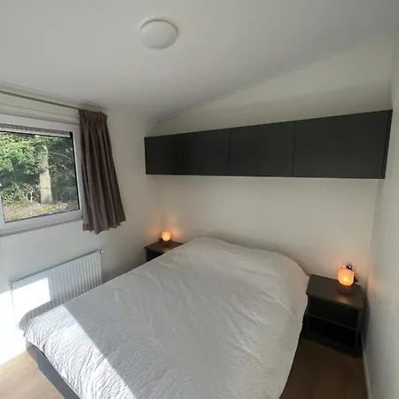 Zeegeluk Vlakbij De Kust شاليه *