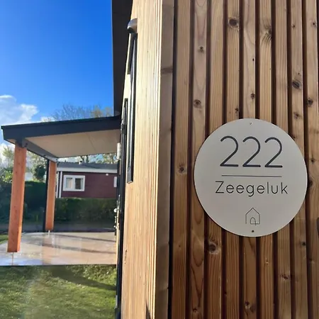 Zeegeluk Vlakbij De Kust Chalet Sint Maartensvlotbrug
