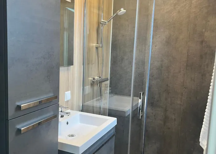 Zeegeluk Vlakbij De Kust Sint Maartensvlotbrug