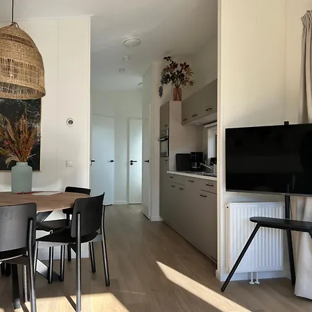 Alpstuga Zeegeluk Vlakbij De Kust Sint Maartensvlotbrug